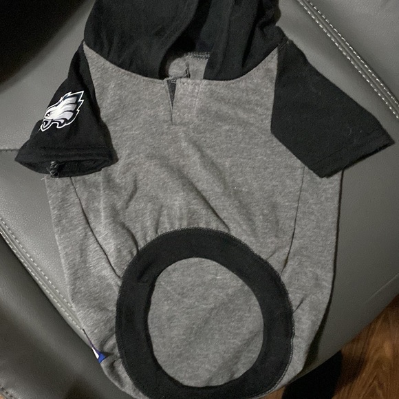 Fur baby, NFL official Eagles jersy Size medium.hoodie has a leash hole. - Picture 2 of 4